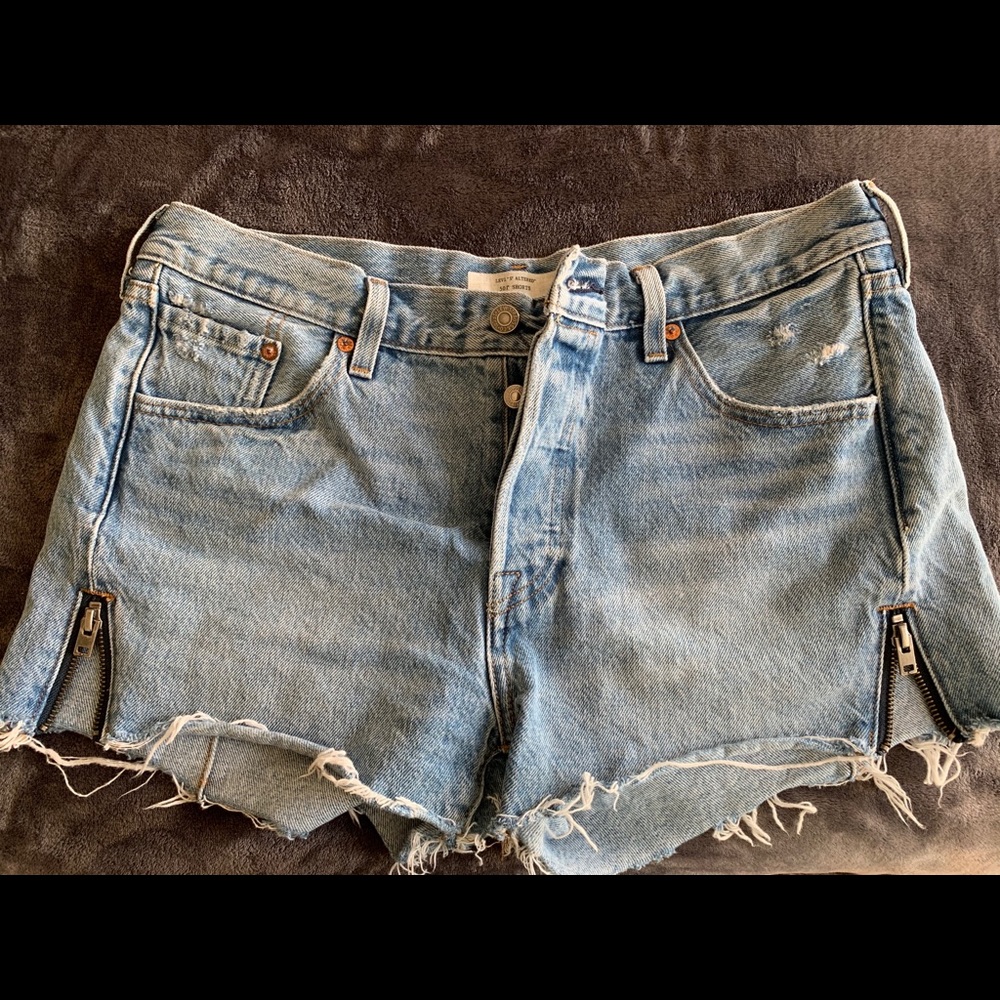 Levi’s vintage denim shorts
